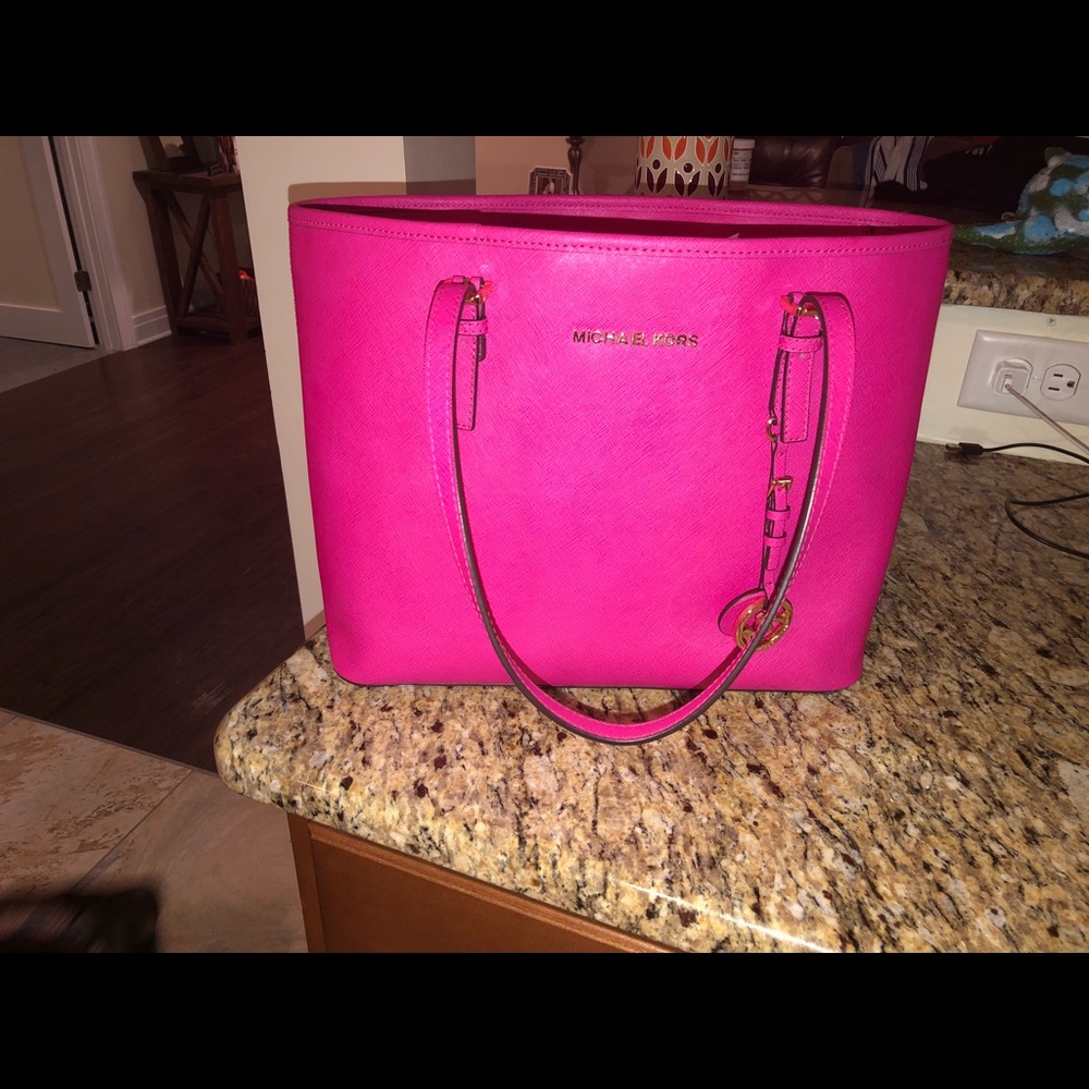 Michael Kors purse